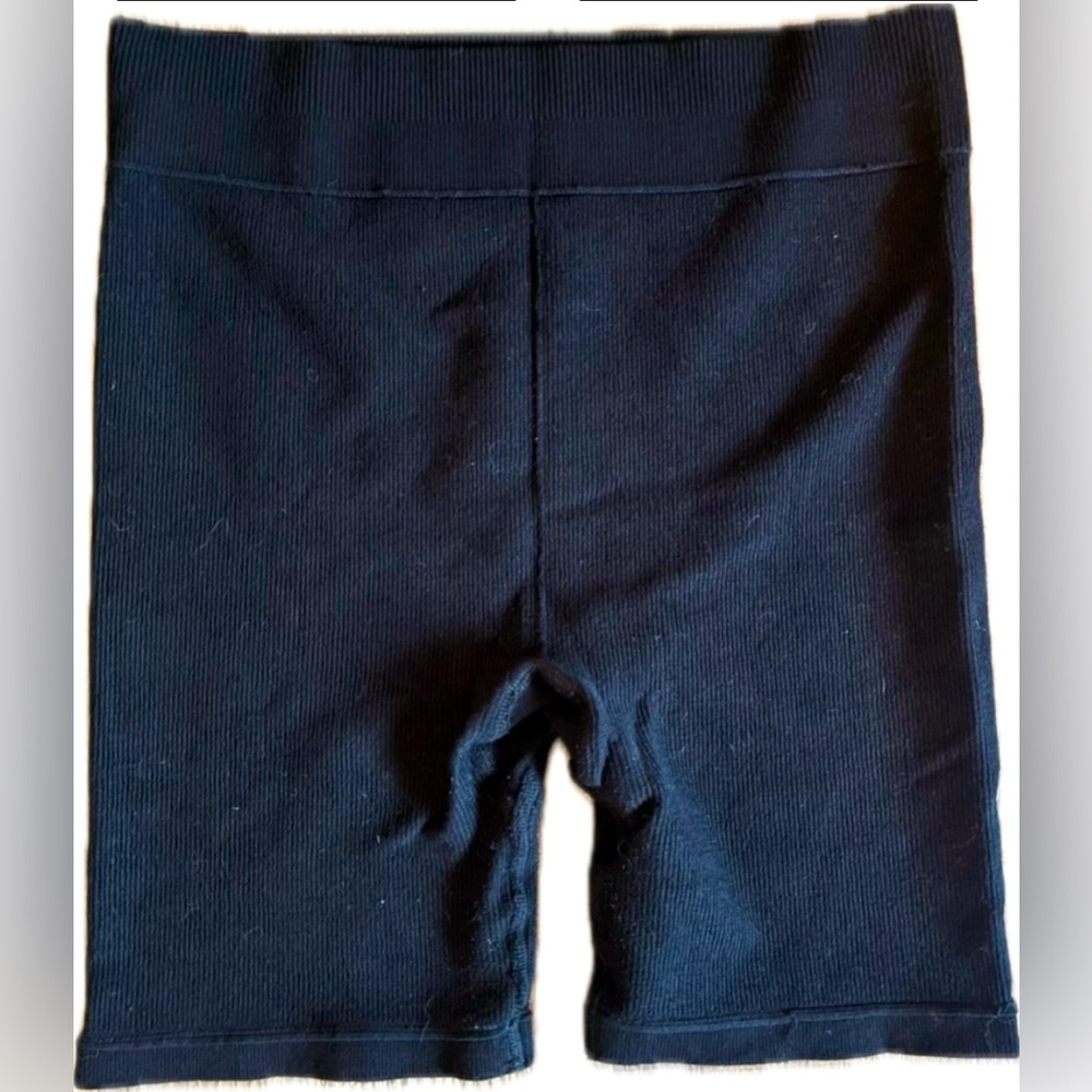 Black Ribbed athletic or lounge shorts. 6 in inseam. Womens size Large